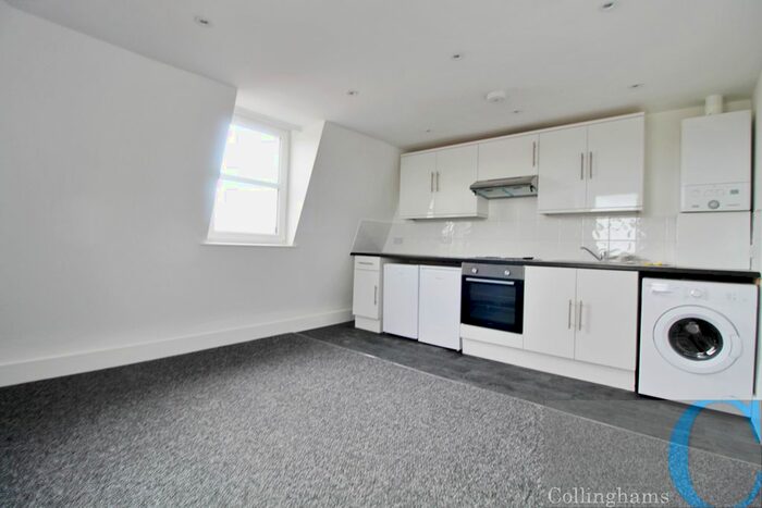 2 Bedroom Flat To Rent In Trinity Road, Tooting SW17