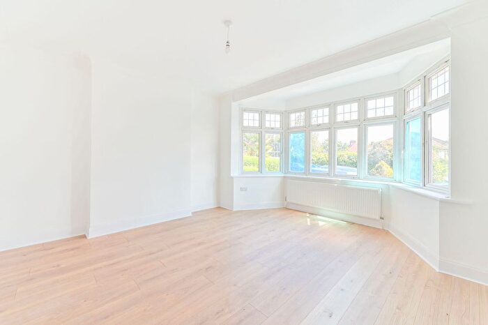 5 Bedroom Flat To Rent In Wembley, Wembley Park, HA9