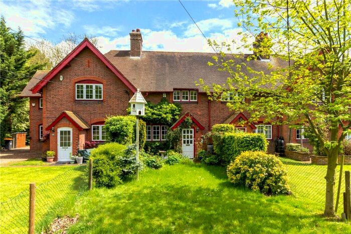 6 Bedroom Terraced House To Rent In Pepperstock, Pepperstock, Luton, Bedfordshire, LU1