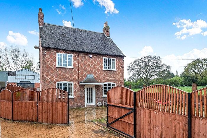 7 Bedroom Detached House To Rent In Burbages Lane, Longford, Coventry, West Midlands, CV6