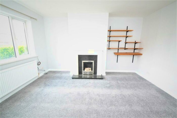 2 Bedroom End Of Terrace House To Rent In Hillidge Square, Hunslet, Leeds, LS10