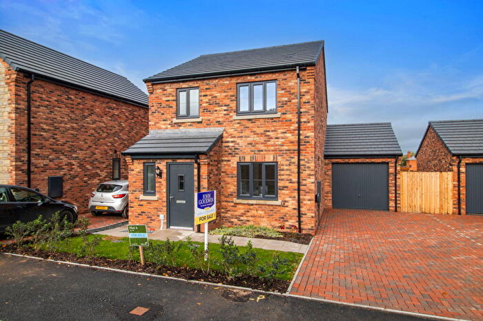 3 Bedroom Detached House For Sale In Wheatsheaf Close, Fromes Hill, Ledbury, Herefordshire, HR8
