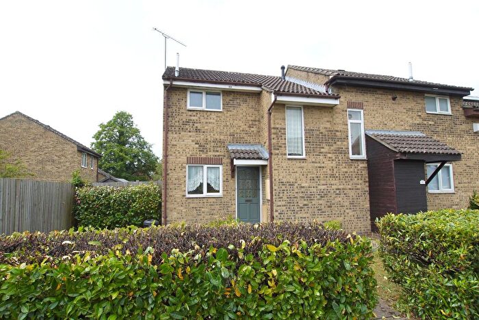 2 Bedroom Terraced House For Sale In Cramptons Road, Sevenoaks, TN14