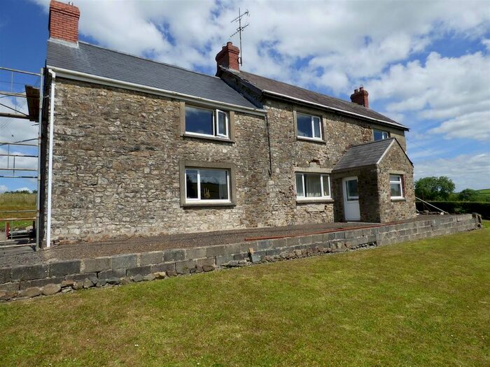 5 Bedroom Farm For Sale In Bancyfelin, Carmarthen, SA33