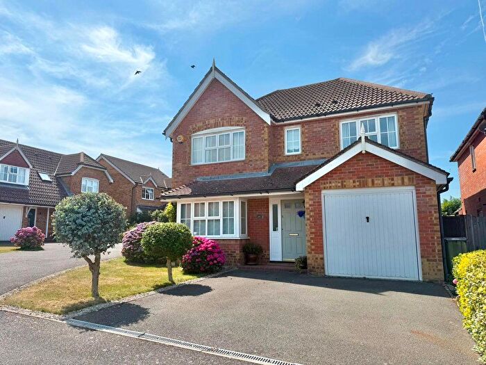 4 Bedroom Detached House For Sale In Manor Farm Close, Lympne., CT21