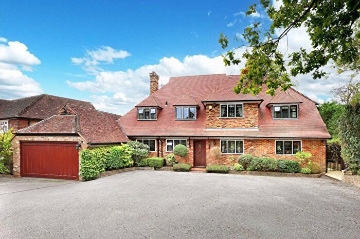 4 Bedroom Detached House For Sale In Beech Waye, Gerrards Cross, Buckinghamshire, SL9