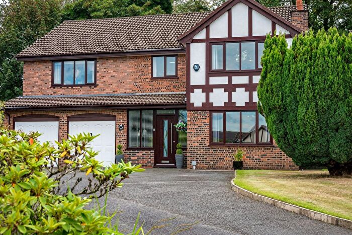 5 Bedroom Detached House For Sale In Templecombe Drive, Bolton, BL1