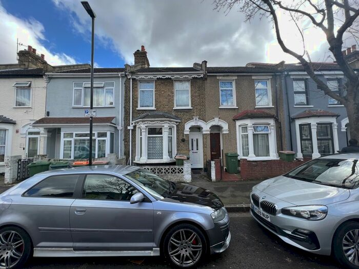 3 Bedroom Terraced House To Rent In Perth Road, London, E13