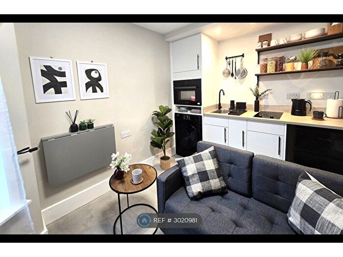 Studio To Rent In Brockley Road, London, SE4