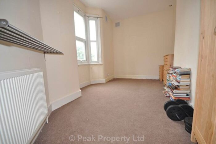 2 Bedroom Flat To Rent In Cranley Road, Westcliff-On-Sea, SS0