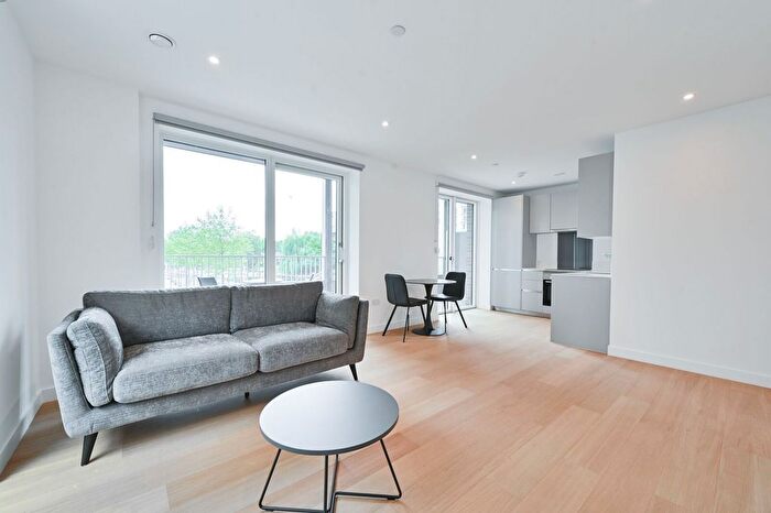 1 Bedroom Flat To Rent In Approach House, Tottenham, London, N17