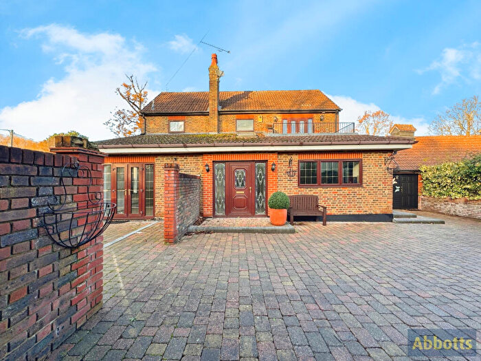 4 Bedroom Detached House To Rent In Rayleigh Road, Hutton, CM13