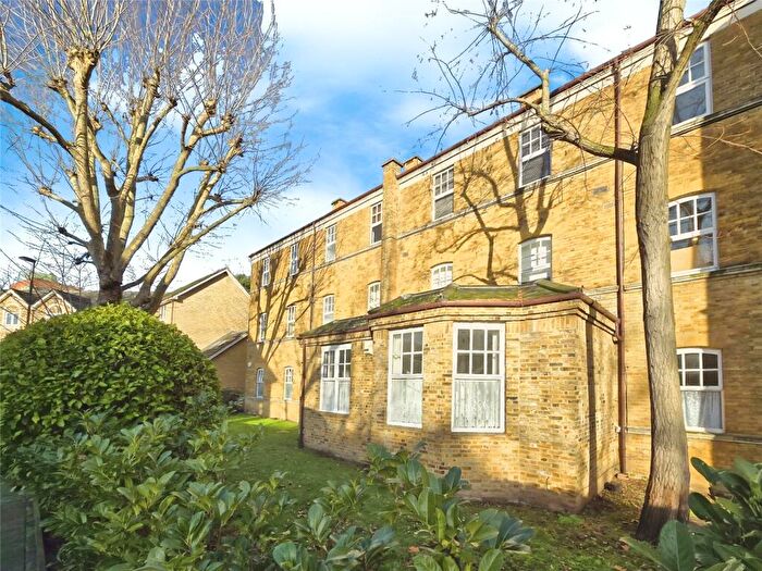 1 Bedroom Flat For Sale In Avonley Road, London, SE14