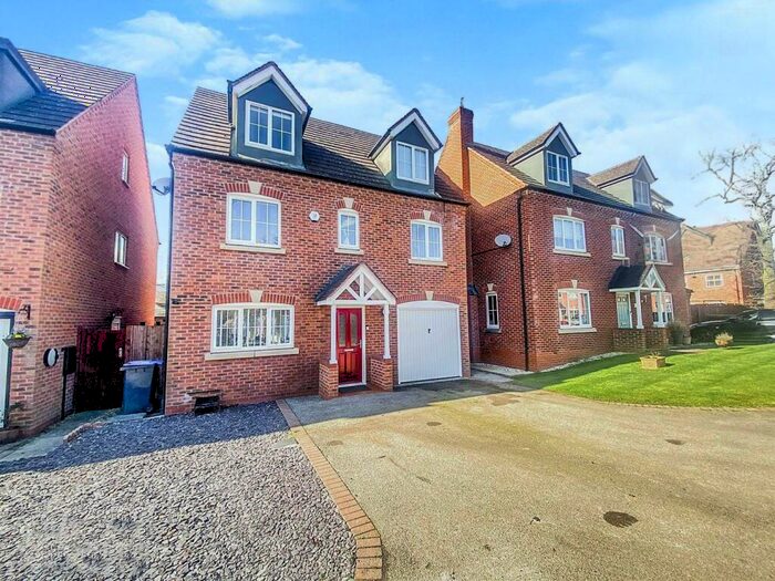 6 Bedroom Detached House To Rent In Foxwood Drive, Binley Woods, Coventry, CV3