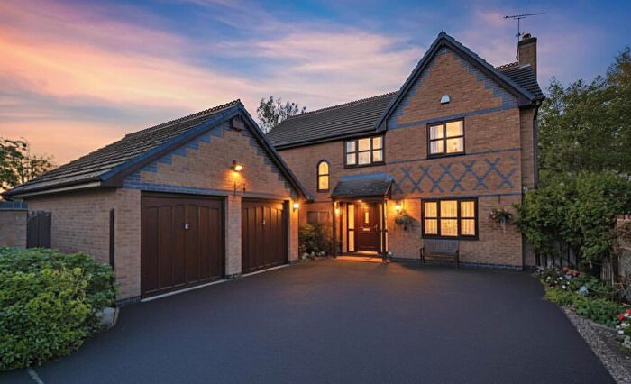 4 Bedroom Detached House For Sale In Briar Close, Cross Lanes, Wrexham, LL13