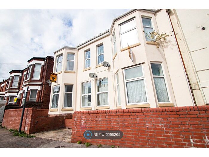 4 Bedroom Flat To Rent In Ordnance Road, Southampton, SO15