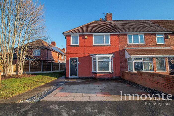 3 Bedroom End Of Terrace House For Sale In Halfords Lane, West Bromwich, B71