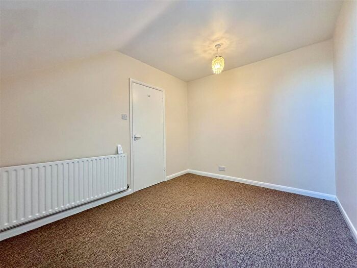 2 Bedroom End Of Terrace House To Rent In Eversley Road, Bexhill-On-Sea, TN40