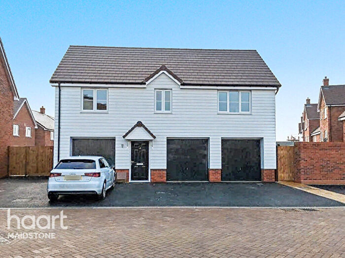 2 Bedroom Coach House For Sale In Latter Road, Maidstone, ME17