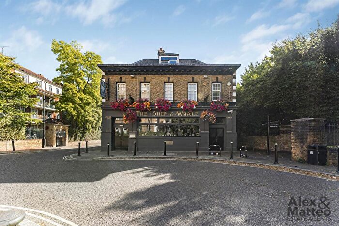 2 Bedroom Flat For Sale In Elgar Street, Canada Water, SE16