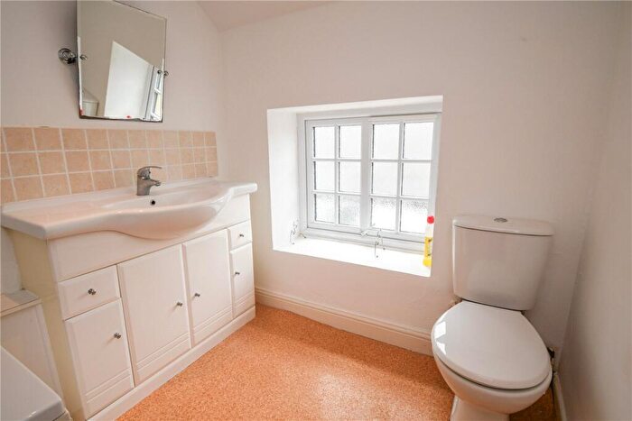 2 Bedroom Detached House To Rent In Pensby Road, Thingwall, Wirral, CH61