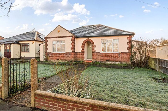 1 Bedroom Bungalow For Sale In Gilroy Way, Orpington, BR5