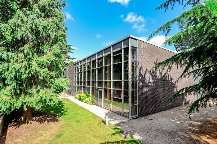 Studio For Sale In Nellis Hall, Newsom Place, St. Albans, Hertfordshire, AL1