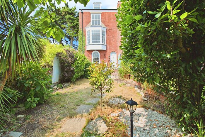 5 Bedroom End Terrace House For Sale In Chamberlaine Road, Weymouth, DT4