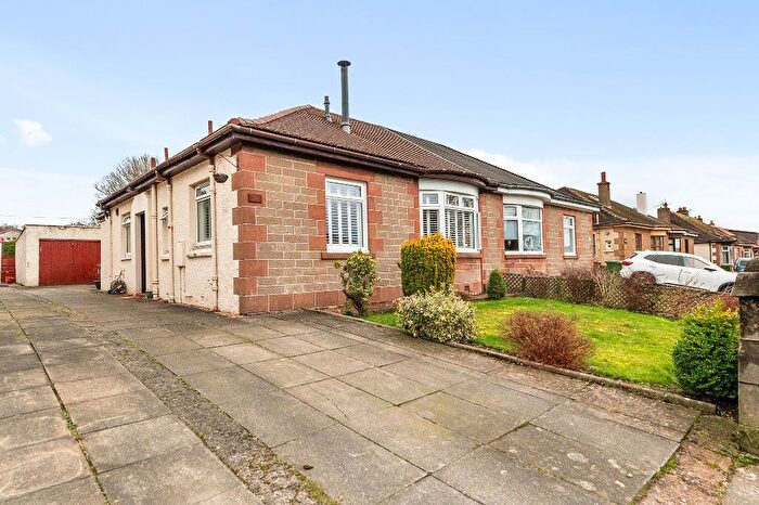2 Bedroom Semi-Detached Bungalow For Sale In Alloa Road, Stenhousemuir, FK5