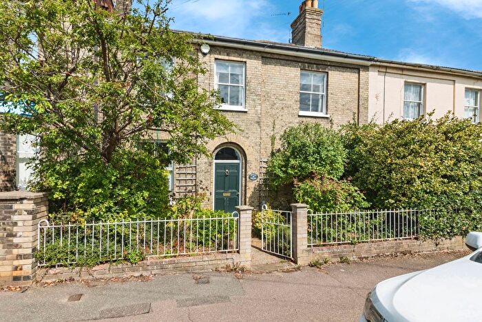 5 Bedroom Terraced House For Sale In Station Road, Beccles, Suffolk, NR34
