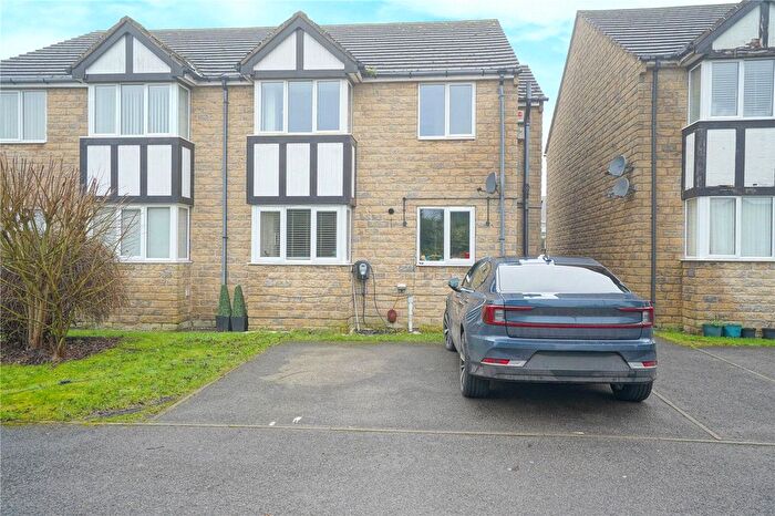 3 Bedroom Flat For Sale In Pinchfield Lane, Wickersley, Rotherham, South Yorkshire, S66