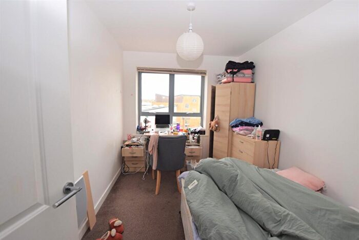 2 Bedroom Apartment To Rent In Ballantyne Drive, Colchester, CO2