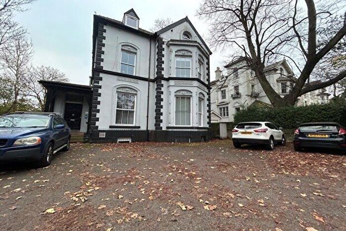 2 Bedroom Flat To Rent In Ullet Road, Liverpool, L8