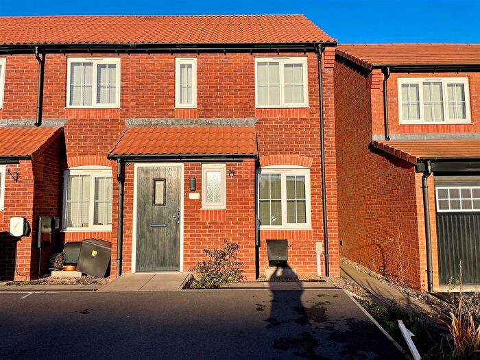 2 Bedroom End Terrace House For Sale In Caesar Drive, Nuneaton, CV11