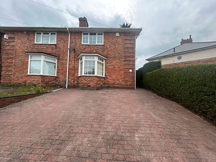 3 Bedroom End Of Terrace House To Rent In Plumstead Road, Birmingham, B44