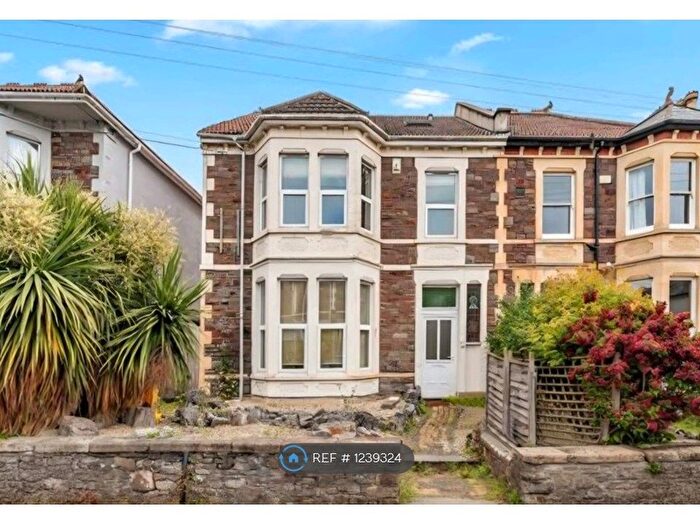 Studio To Rent In Belmont Road, Bristol, BS6