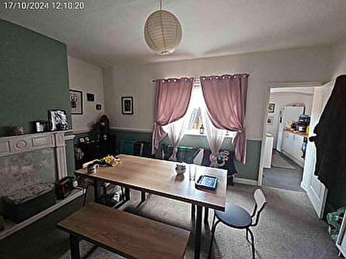 4 Bedroom Terraced House To Rent In Victoria Avenue, Wallsend, NE28