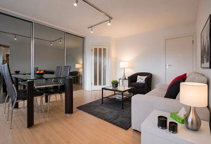 2 Bedroom Flat To Rent In Townsend House, Soho, W1D