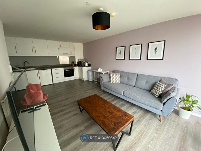 2 Bedroom Flat To Rent In Nottingham One Entrance D, Nottingham, NG1