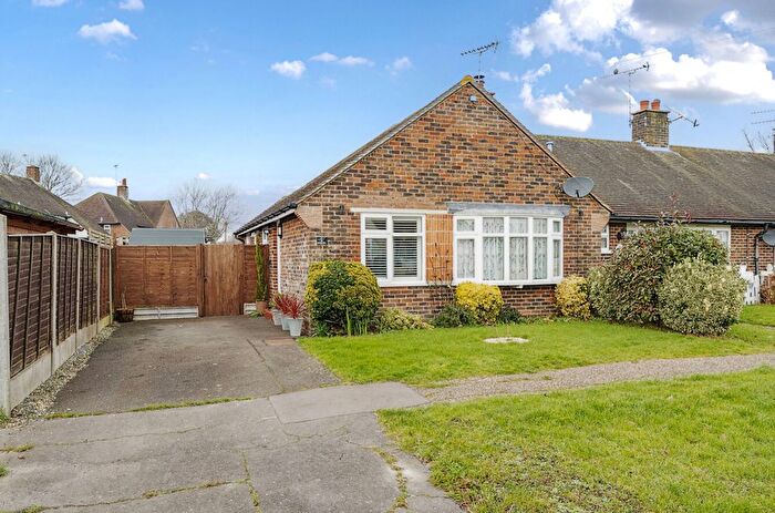2 Bedroom Terraced Bungalow For Sale In Cootes Lane, Middleton-On-Sea, PO22