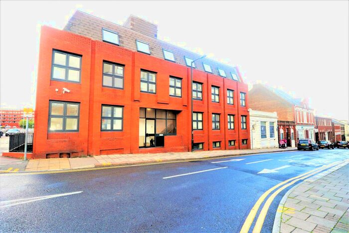 2 Bedroom Flat To Rent In King Street Luton, LU1