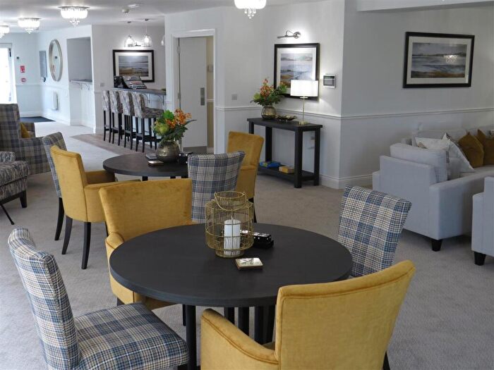 2 Bedroom Retirement Property To Rent In Clinton Lodge, B Queen Elizabeth Avenue, Lymington, SO41