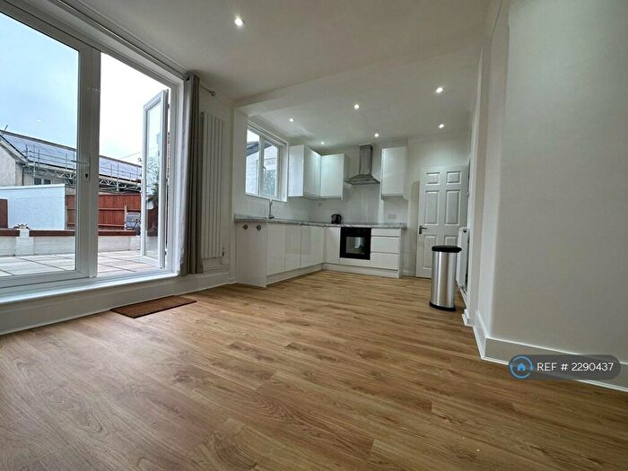3 Bedroom End Of Terrace House To Rent In Upper Elmers End Road, Beckenham, BR3