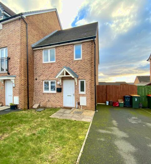 3 Bedroom House To Rent In Elgar Avenue, NP19