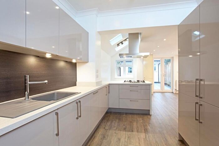 3 Bedroom Terraced House To Rent In Arthur Road Windsor, SL4