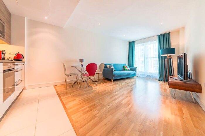 2 Bedroom Flat To Rent In Aquarius House, Nine Elms, London, SW8