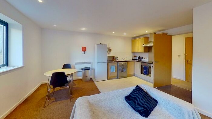 2 Bedroom Flat To Rent In Flat . Cymbeline House, NG1