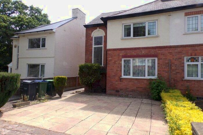 2 Bedroom Property To Rent In Thimblemill Road, Smethwick, B67