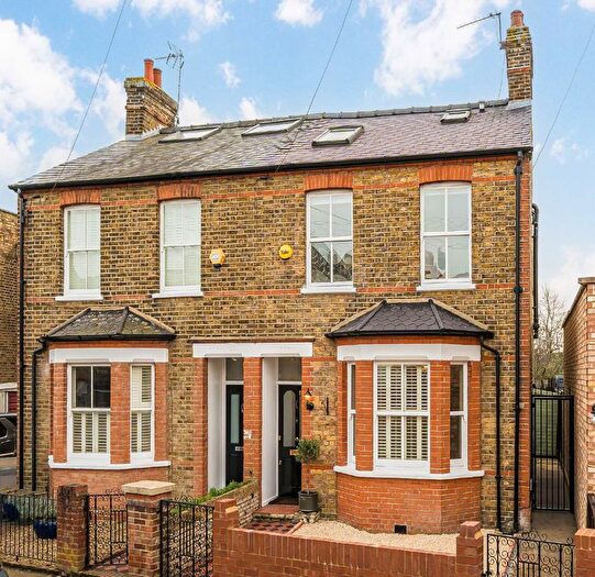 5 Bedroom Property For Sale In Oldfield Road, Hampton, TW12