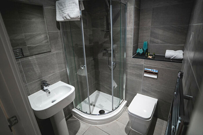 2 Bedroom Apartment To Rent In Great Central, Sheffield, Yorkshire, S3